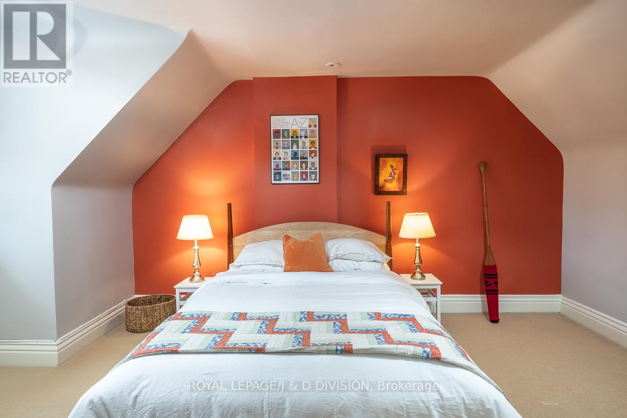 17 Parkwood Avenue, Toronto, Ontario  M4V 2W9 - Photo 40 - C13003814