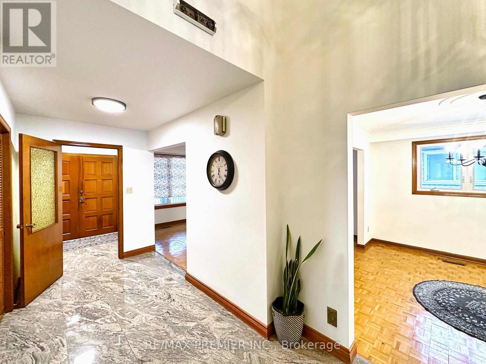 Main - 56 Fairchild Avenue, Toronto, Ontario  M2M 1T7 - Photo 39 - C13003928