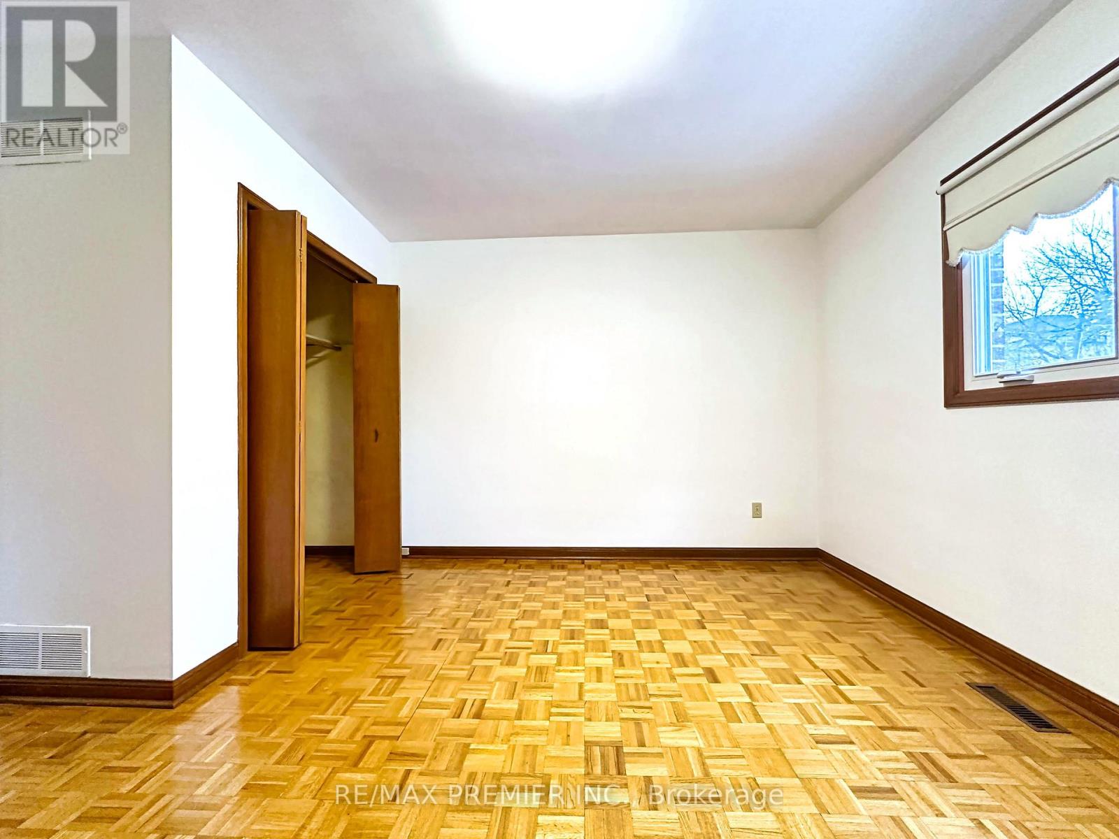 Main - 56 Fairchild Avenue, Toronto, Ontario  M2M 1T7 - Photo 22 - C13003928