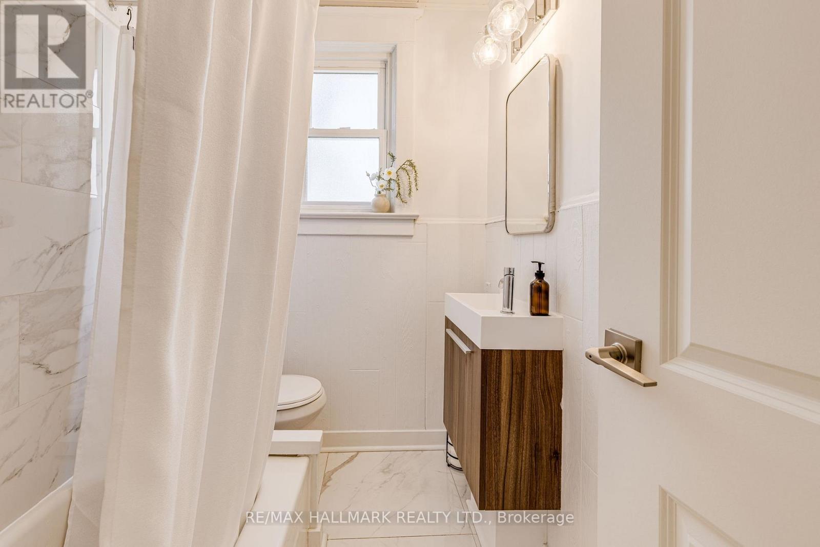 31 Myrtle Avenue, Toronto, Ontario  M4M 2A4 - Photo 16 - E12962704