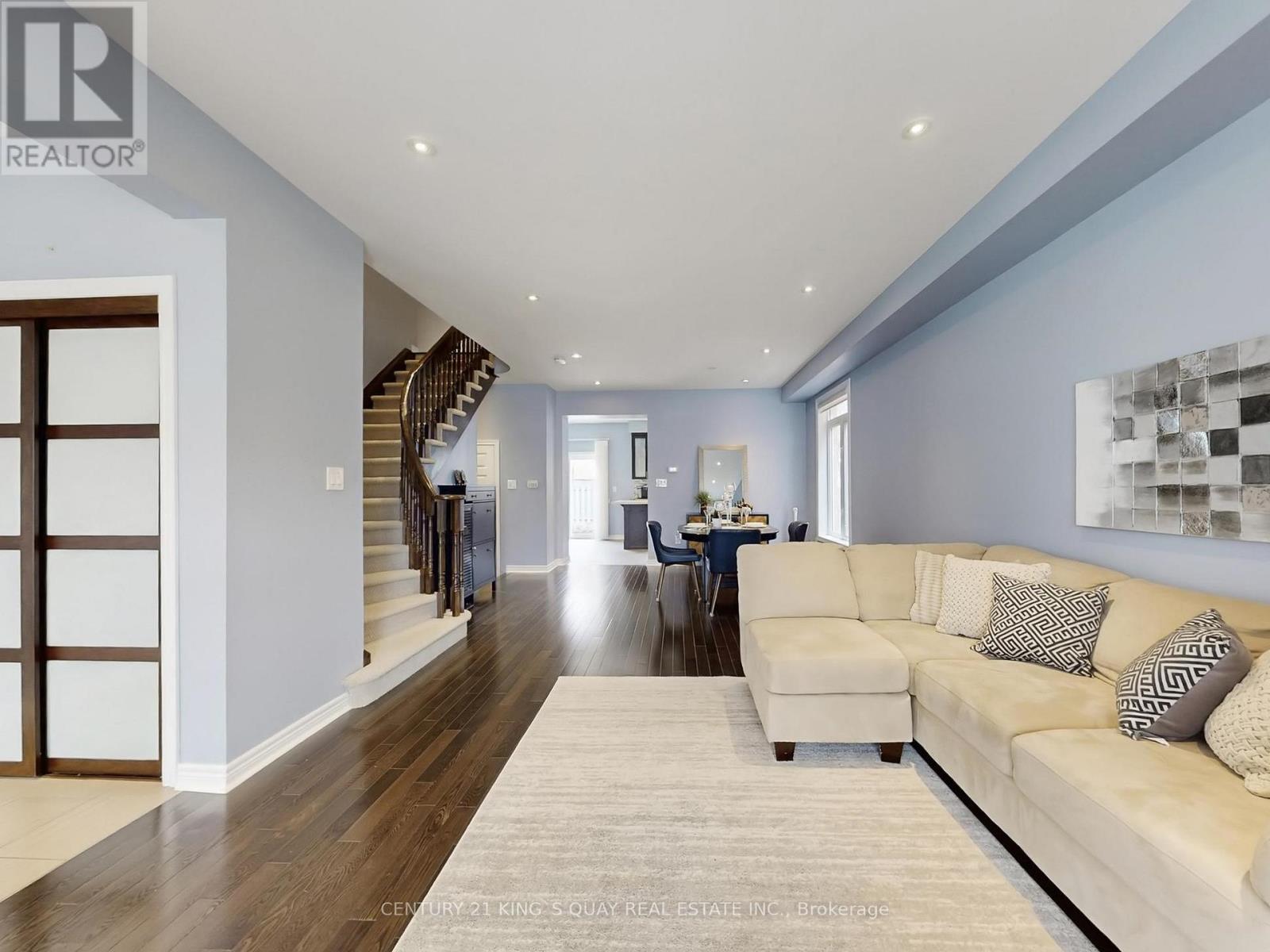 35 Mckennon Street, Markham, Ontario  L6E 1H5 - Photo 4 - N13004054