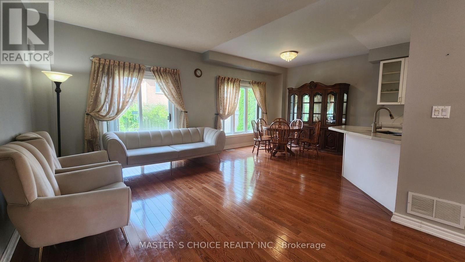 24 Golden Oak Avenue, Richmond Hill, Ontario  L4S 1Y6 - Photo 9 - N13004072