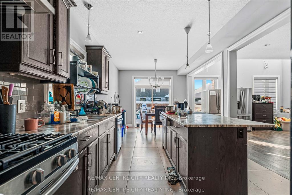 1999 Maddex Way, London North, Ontario  N5X 0M8 - Photo 8 - X12636950