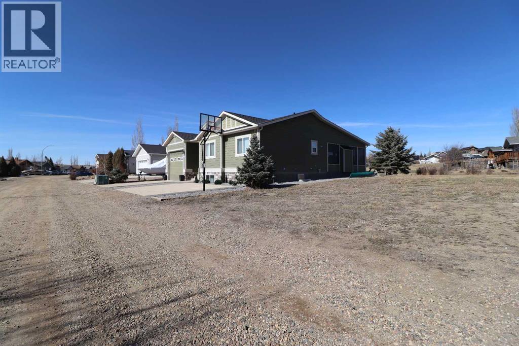 663 Lakeside Drive, Rural Vulcan County, Alberta  T0L 0R0 - Photo 11 - A2289745