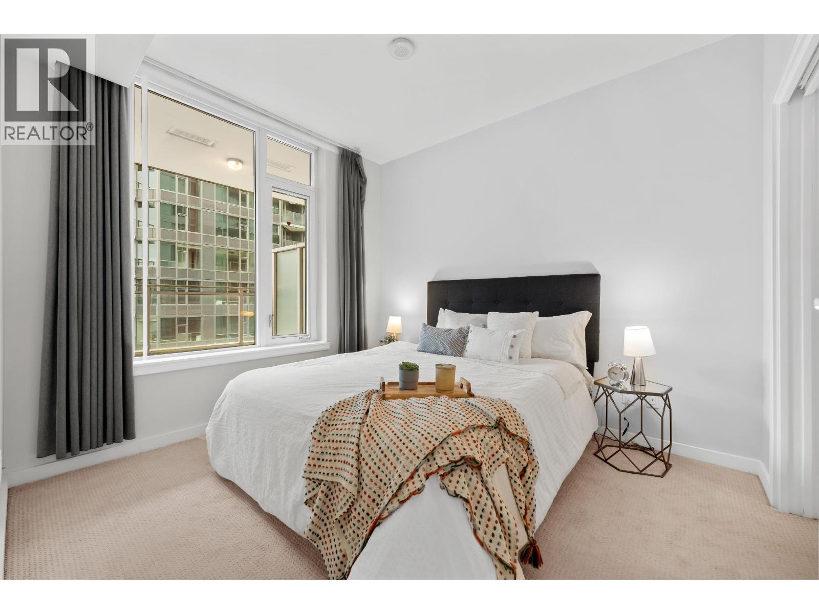 808 8628 Hazelbridge Way, Richmond, British Columbia  V6X 0R5 - Photo 16 - R3111773