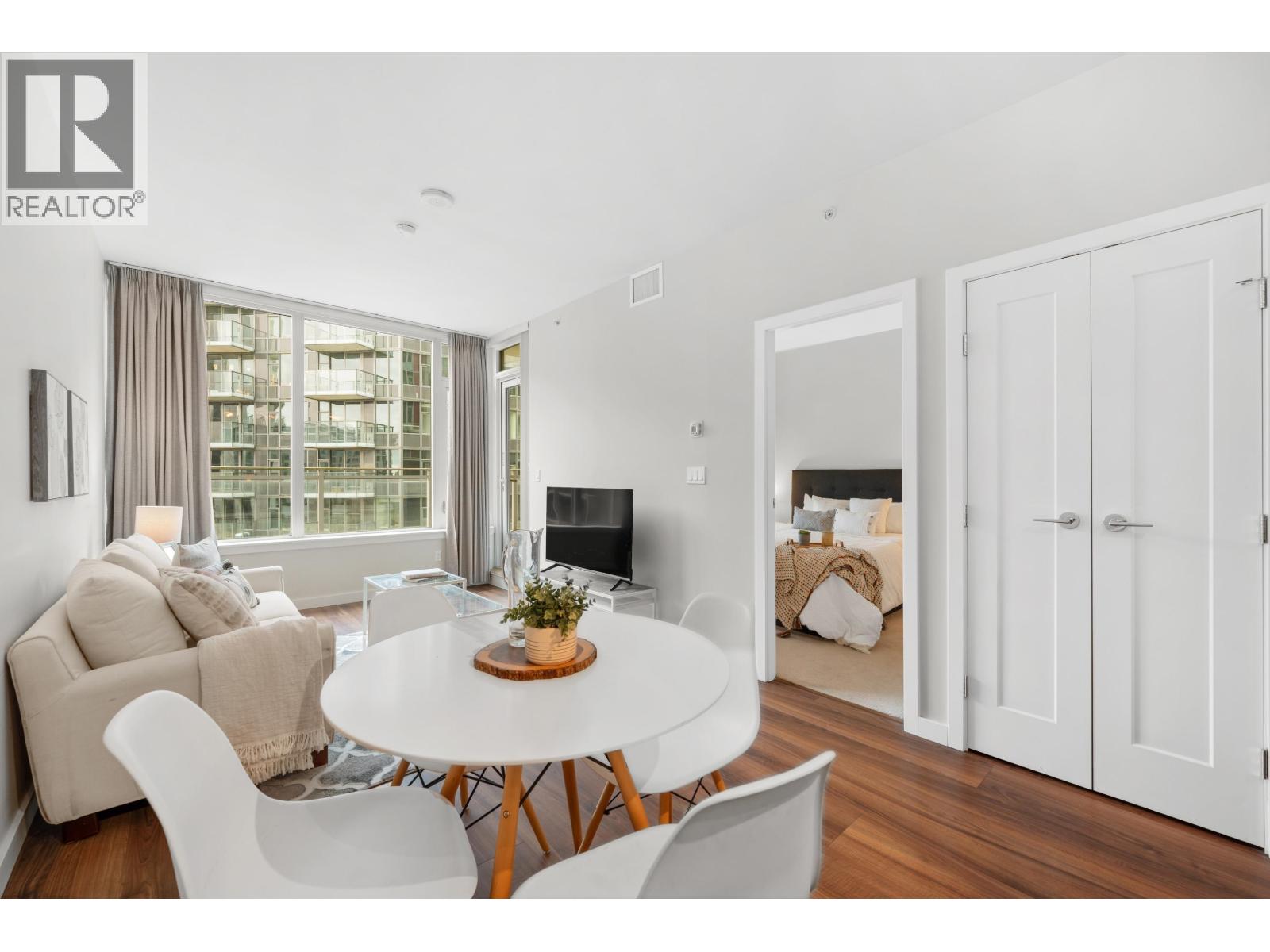 808 8628 Hazelbridge Way, Richmond, British Columbia  V6X 0R5 - Photo 9 - R3111773