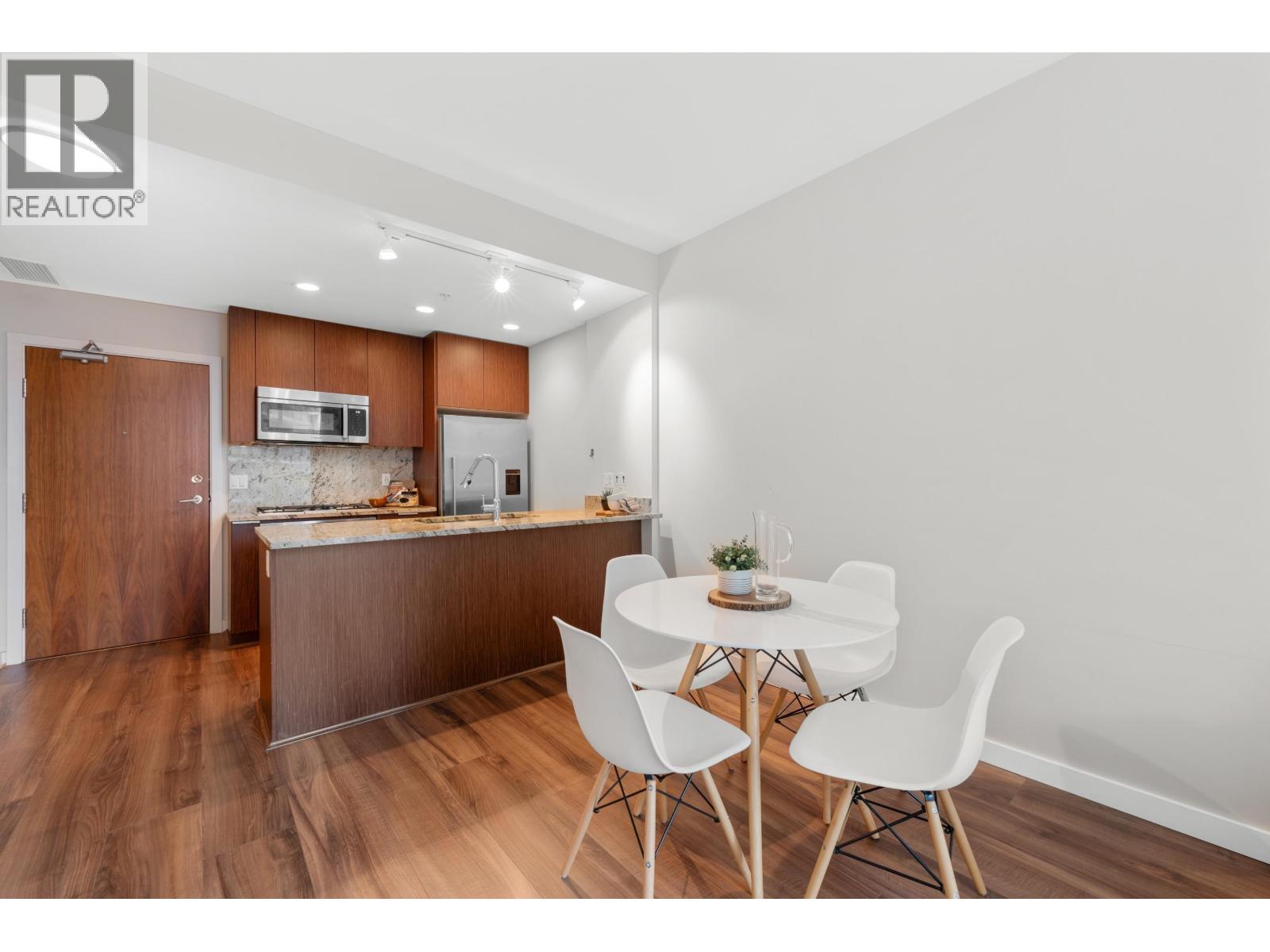 808 8628 Hazelbridge Way, Richmond, British Columbia  V6X 0R5 - Photo 10 - R3111773