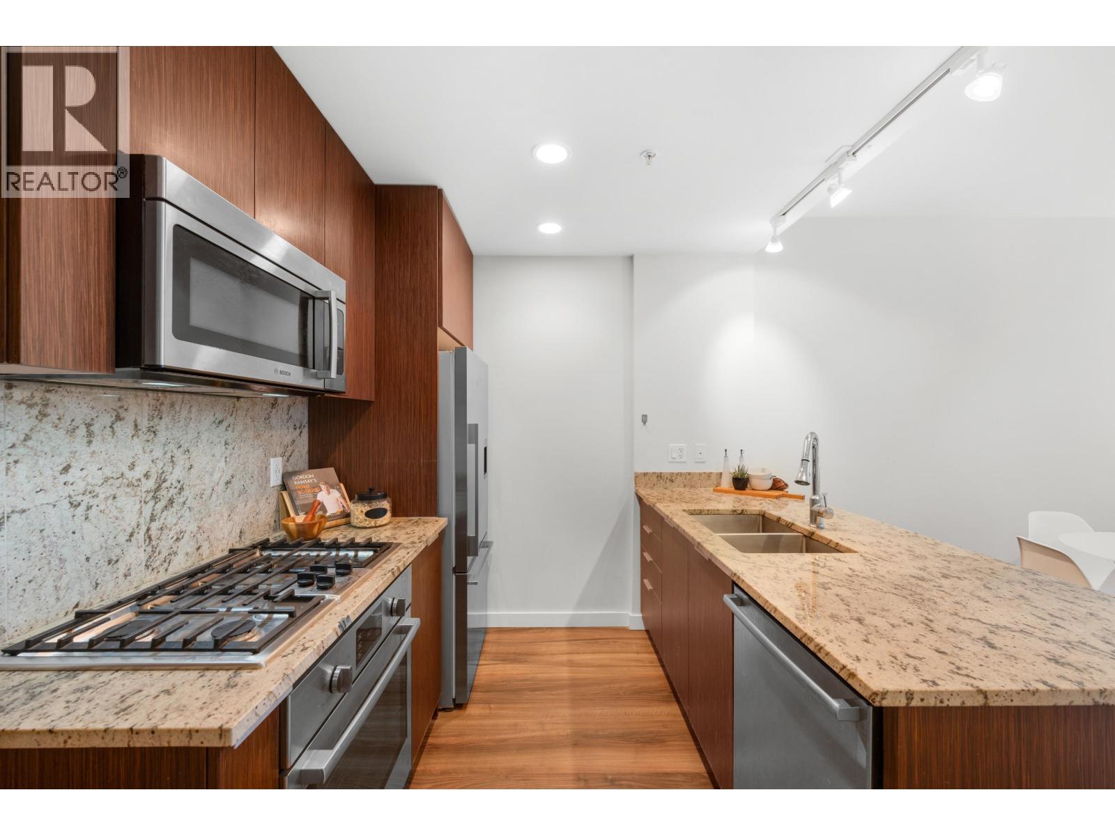 808 8628 Hazelbridge Way, Richmond, British Columbia  V6X 0R5 - Photo 13 - R3111773