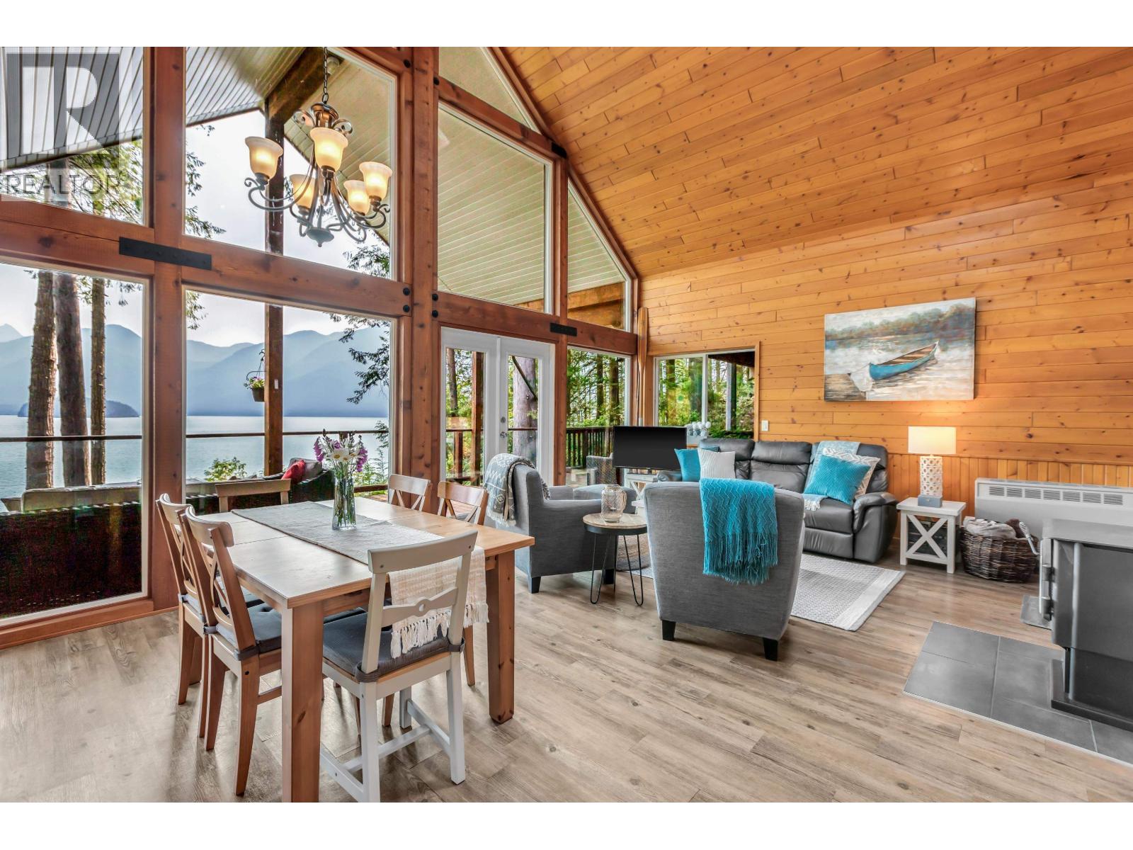 4 Christian Cove, Pitt Meadows, British Columbia  V3Y 1Z1 - Photo 7 - R3112016