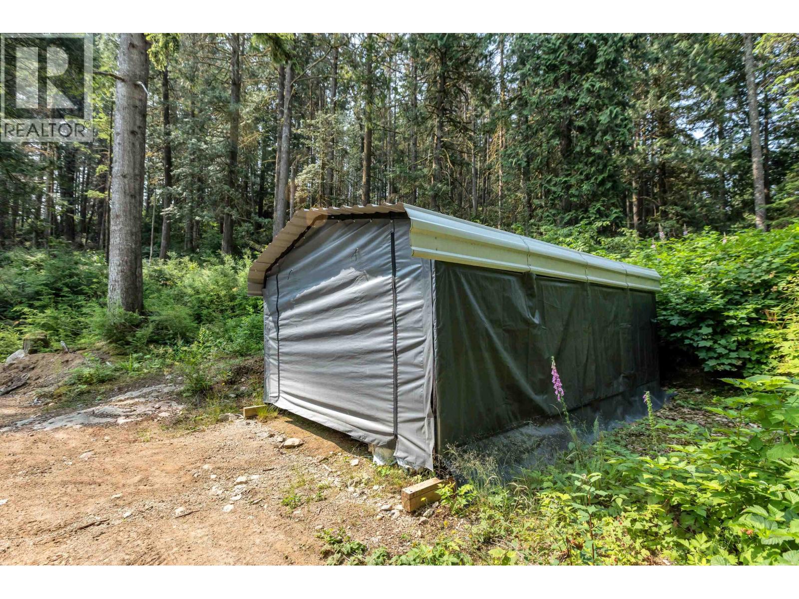 4 Christian Cove, Pitt Meadows, British Columbia  V3Y 1Z1 - Photo 38 - R3112016