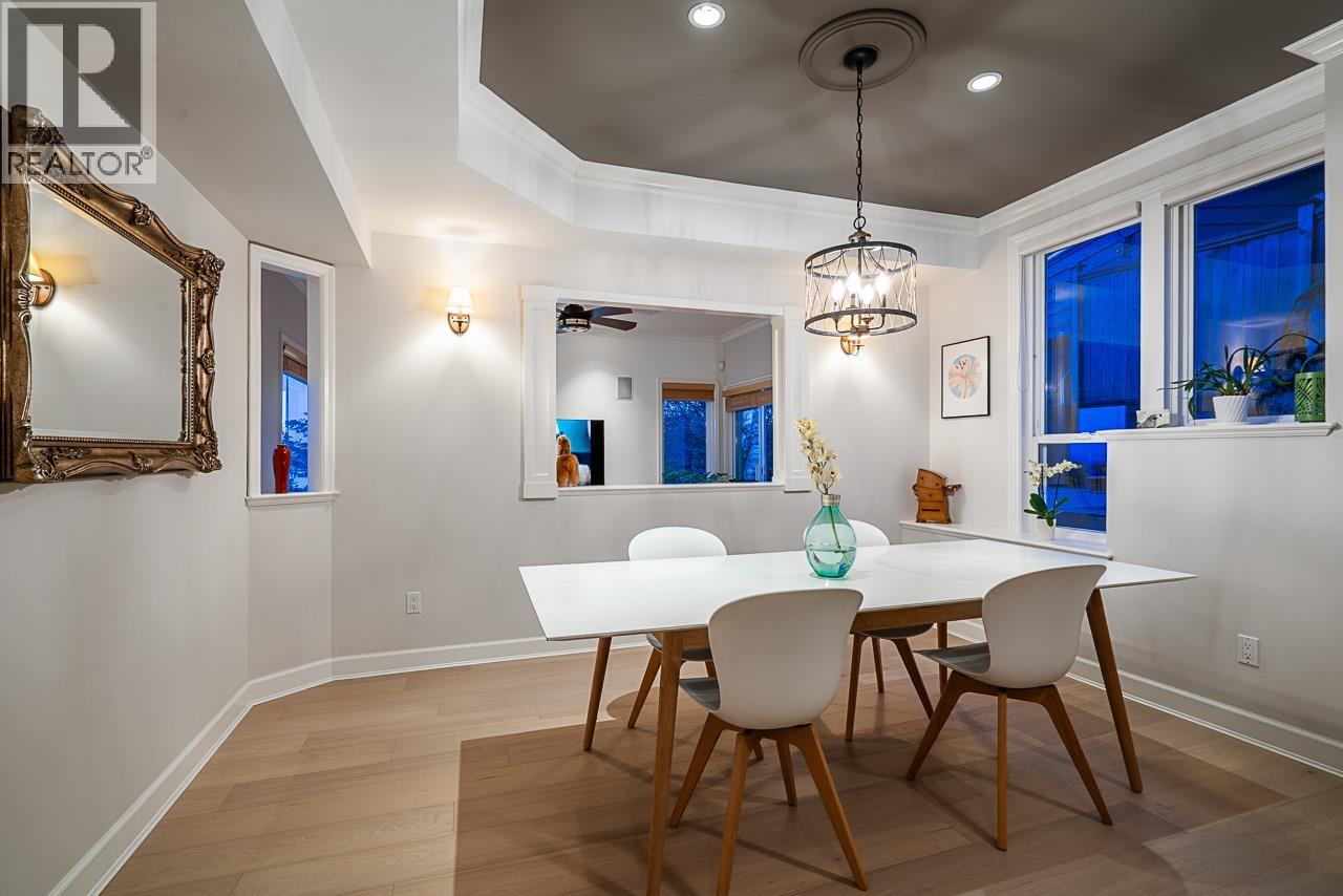 5431 West Vista Court, West Vancouver, British Columbia  V7W 3G8 - Photo 11 - R3111139