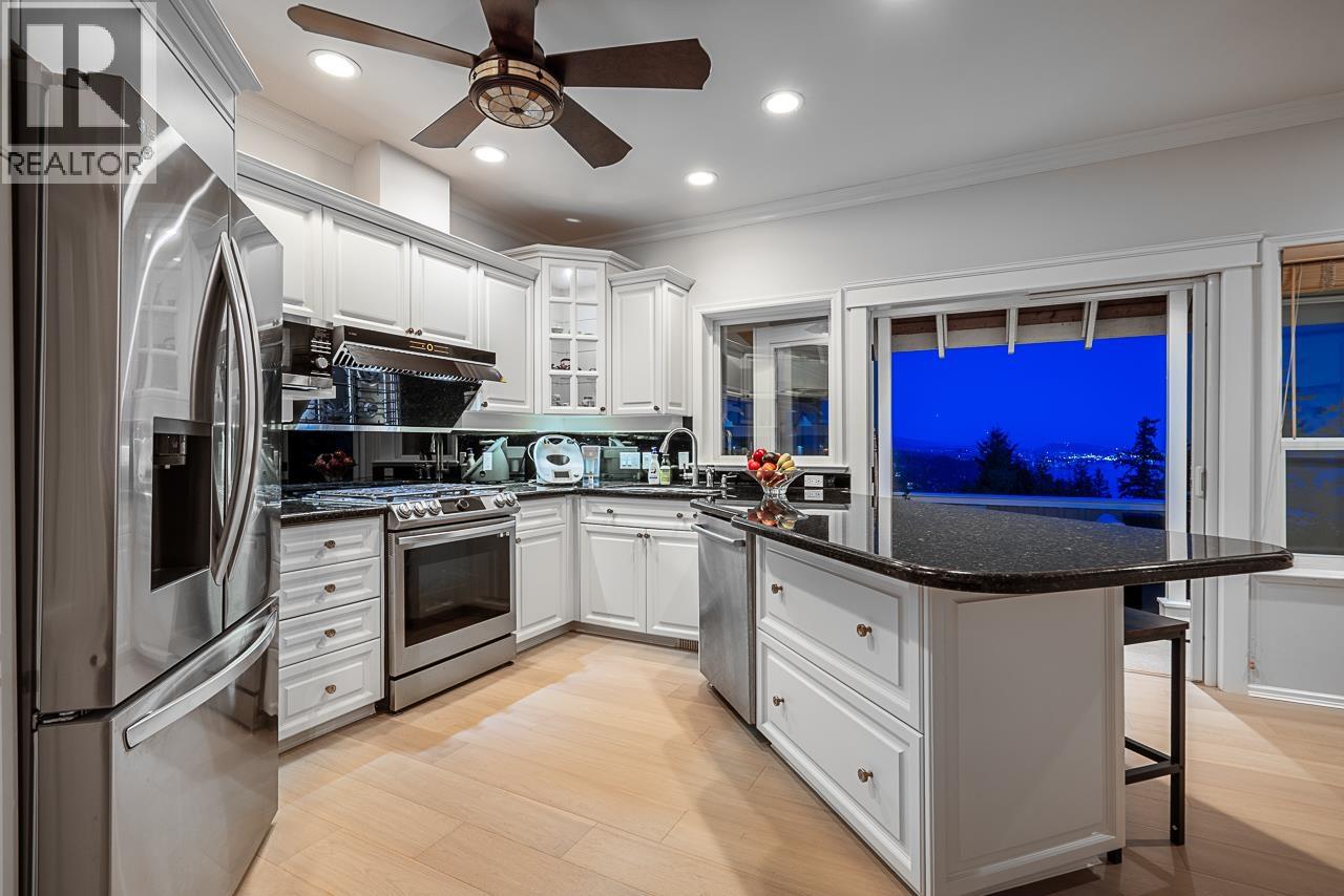 5431 West Vista Court, West Vancouver, British Columbia  V7W 3G8 - Photo 6 - R3111139