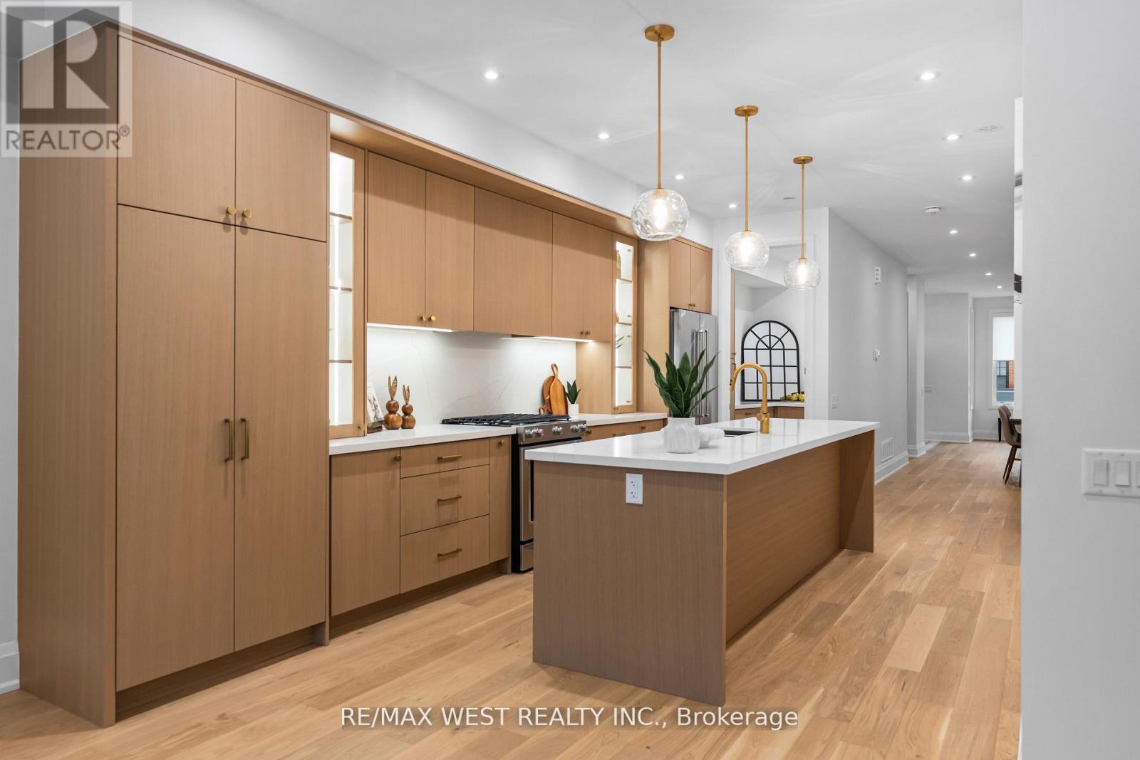 64 Gwynne Avenue, Toronto, Ontario  M6K 2C4 - Photo 10 - W13004038