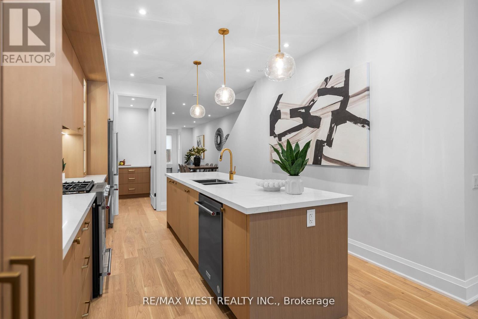 64 Gwynne Avenue, Toronto, Ontario  M6K 2C4 - Photo 14 - W13004038