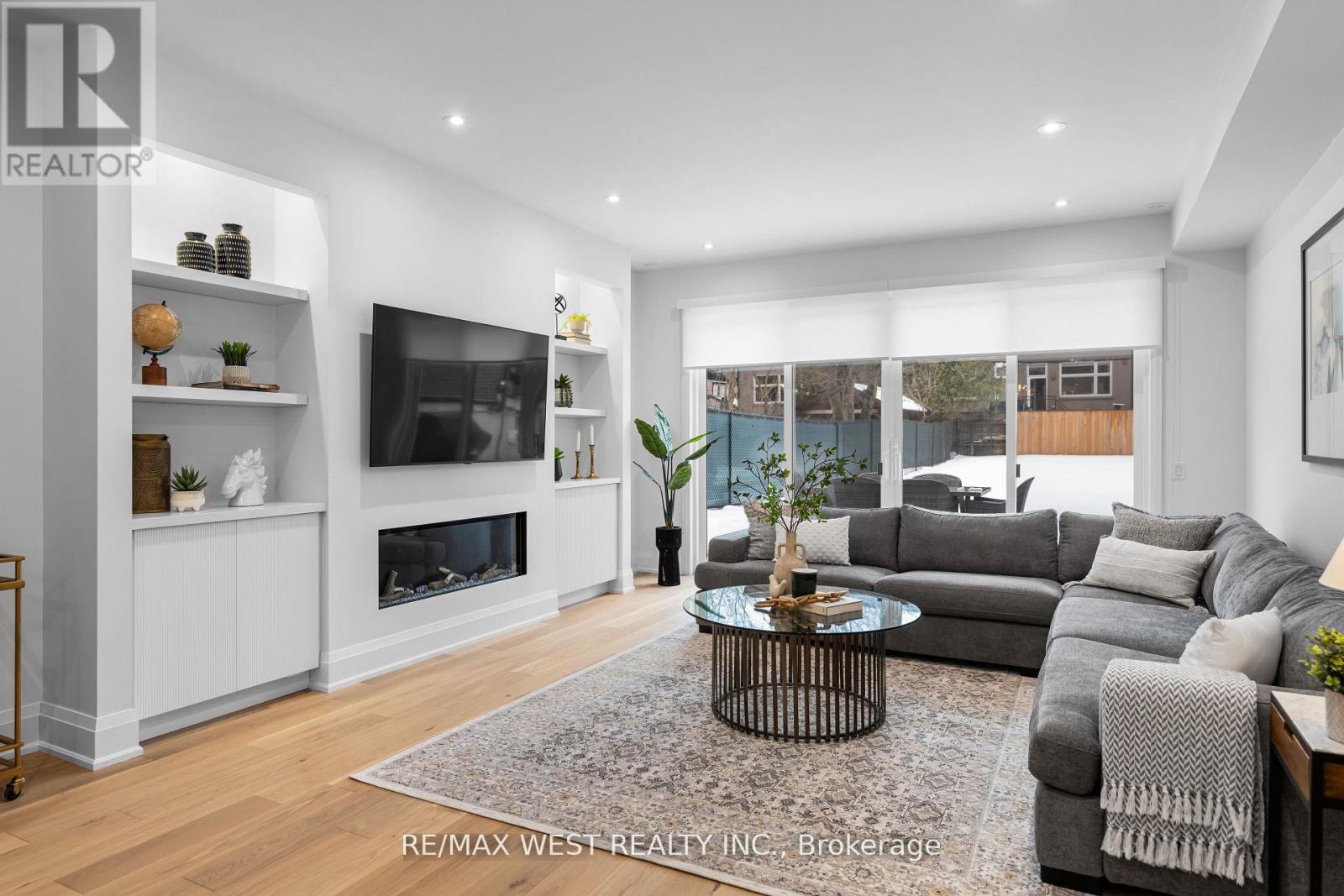 64 Gwynne Avenue, Toronto, Ontario  M6K 2C4 - Photo 16 - W13004038