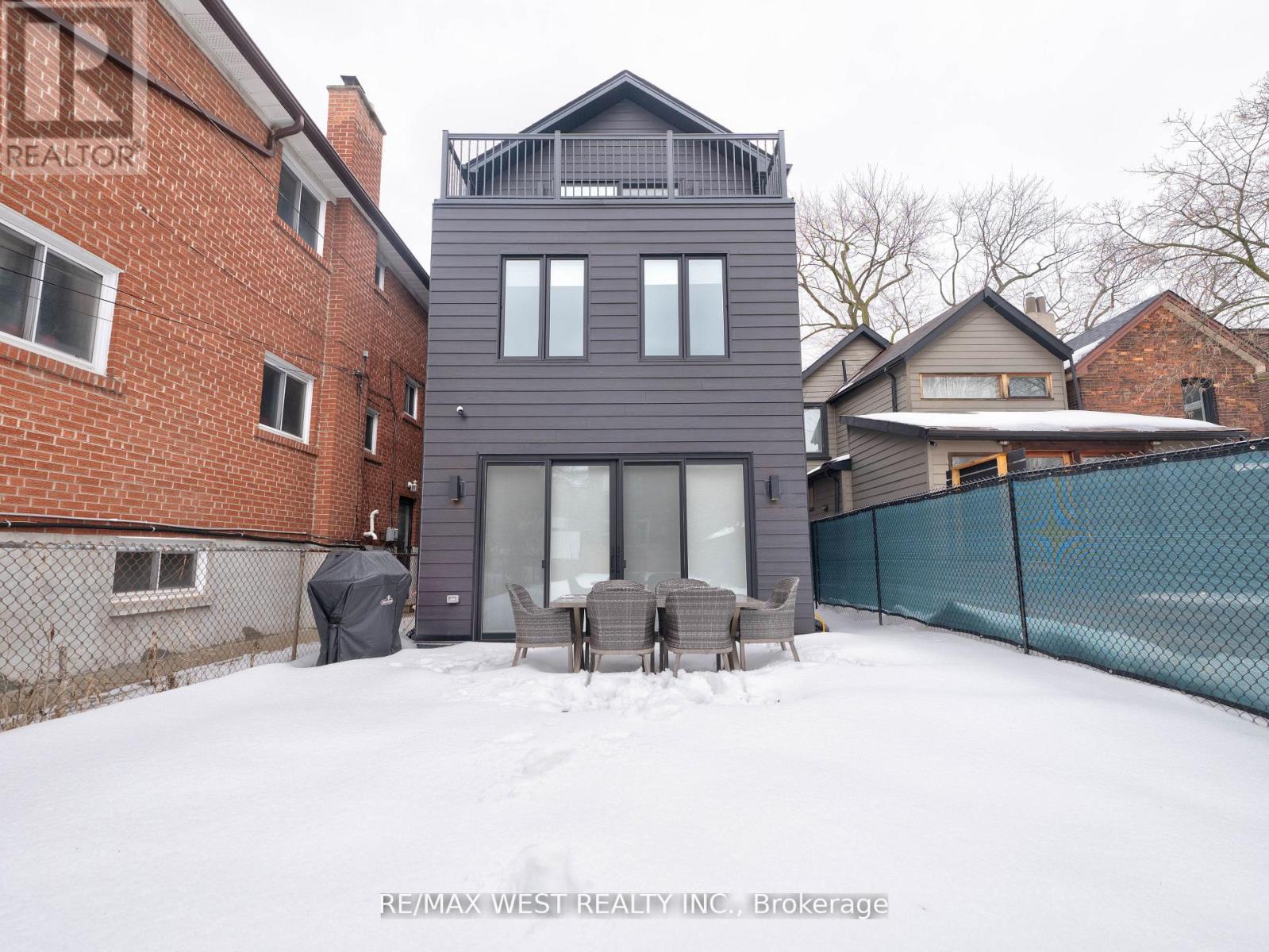 64 Gwynne Avenue, Toronto, Ontario  M6K 2C4 - Photo 36 - W13004038