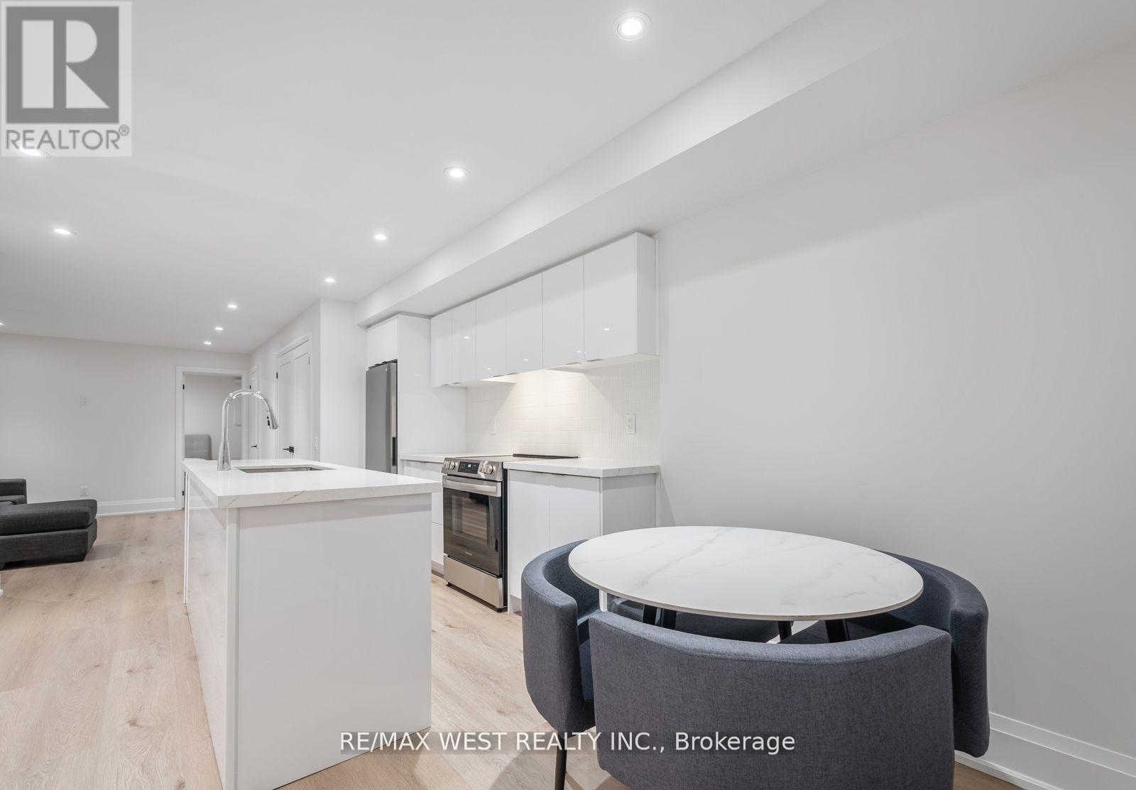 64 Gwynne Avenue, Toronto, Ontario  M6K 2C4 - Photo 43 - W13004038