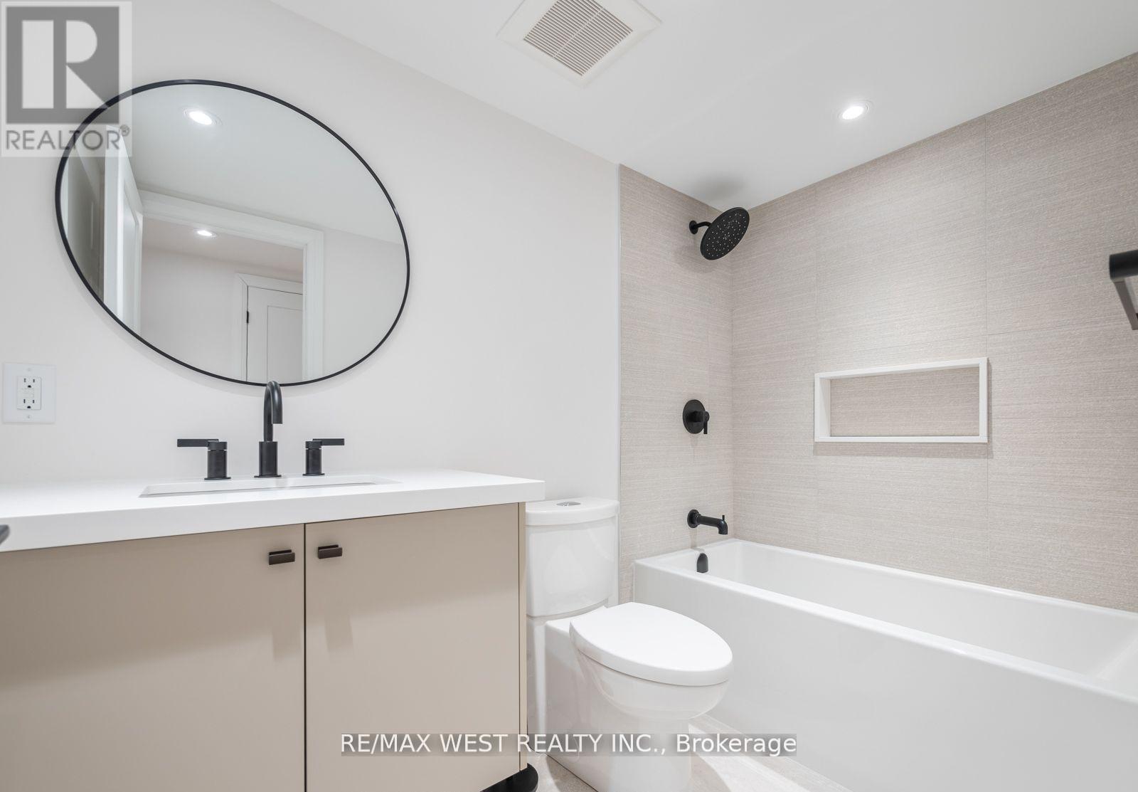 64 Gwynne Avenue, Toronto, Ontario  M6K 2C4 - Photo 48 - W13004038