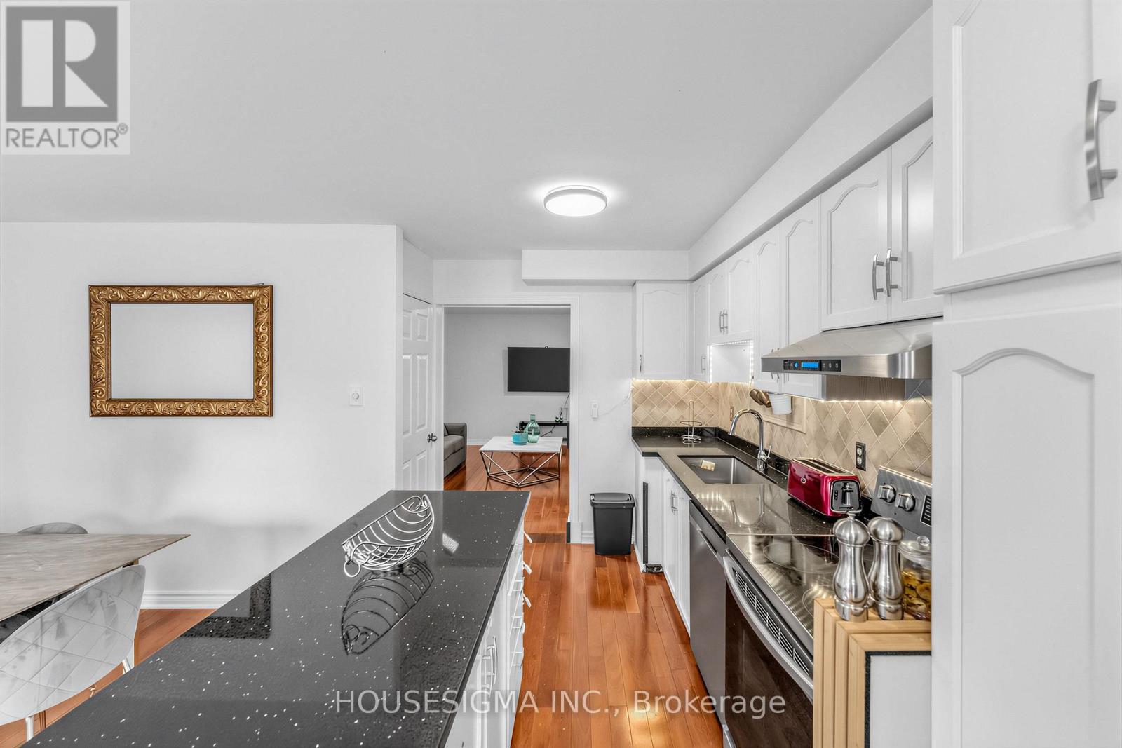 3987 Discovery Court, Mississauga, Ontario  L5N 7H8 - Photo 14 - W13004056