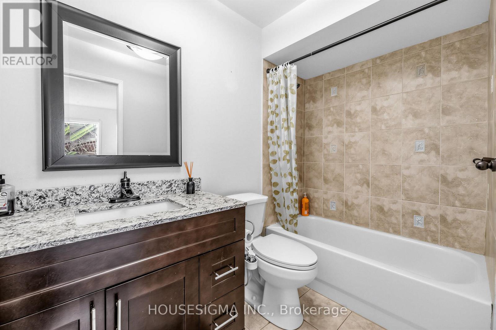 3987 Discovery Court, Mississauga, Ontario  L5N 7H8 - Photo 23 - W13004056