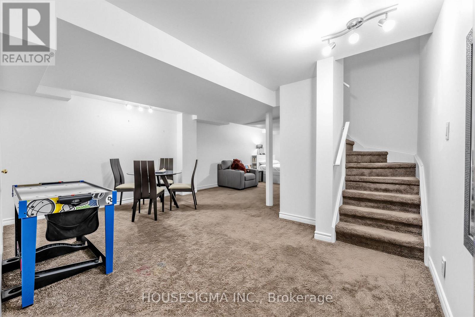 3987 Discovery Court, Mississauga, Ontario  L5N 7H8 - Photo 25 - W13004056