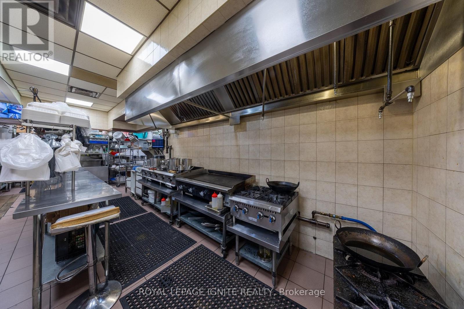 1 - 1706 Dundas Street E, Mississauga, Ontario  L4X 1L7 - Photo 22 - W13004064