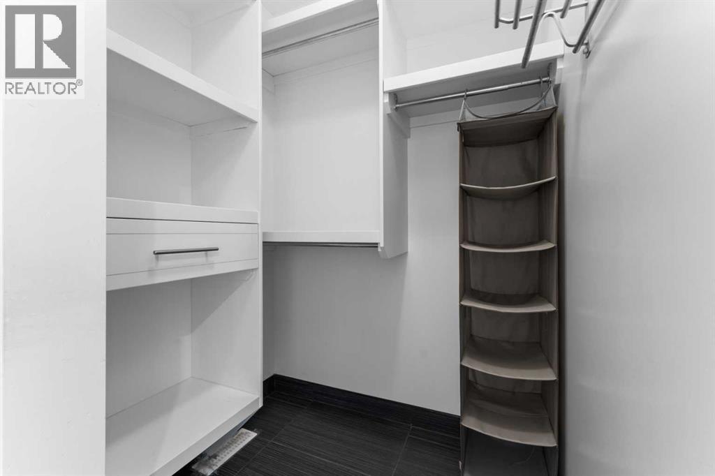 28 Panamount Lane NW, Calgary, Alberta  T3K 5Y3 - Photo 6 - A2301242