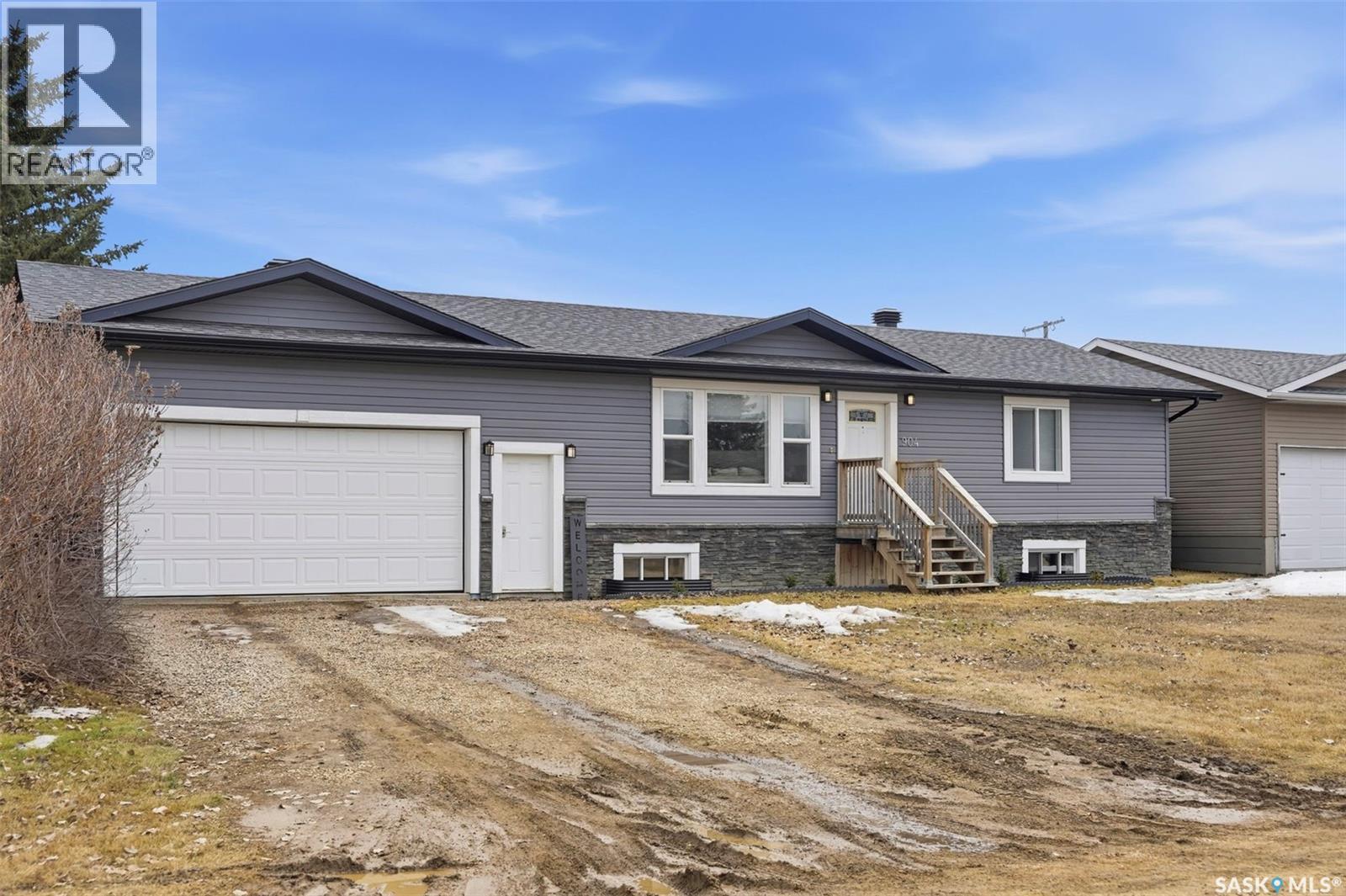 904 P Avenue, Perdue, Saskatchewan  S0K 3C0 - Photo 2 - SK033034