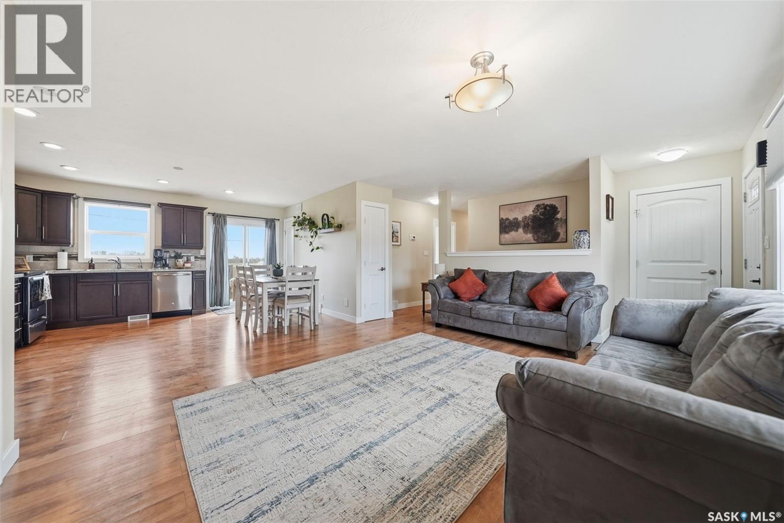 904 P Avenue, Perdue, Saskatchewan  S0K 3C0 - Photo 8 - SK033034