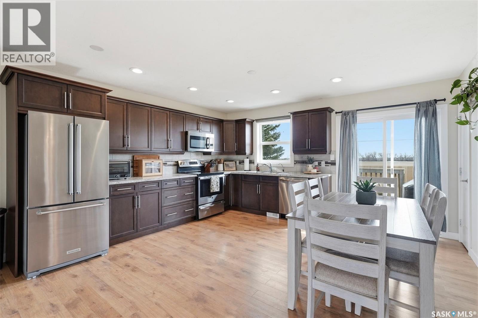 904 P Avenue, Perdue, Saskatchewan  S0K 3C0 - Photo 9 - SK033034