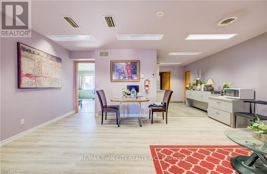 150 Victoria Street N, Kitchener, Ontario  N2H 5C6 - Photo 10 - X13004090