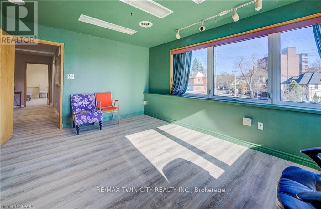 150 Victoria Street N, Kitchener, Ontario  N2H 5C6 - Photo 19 - X13004090