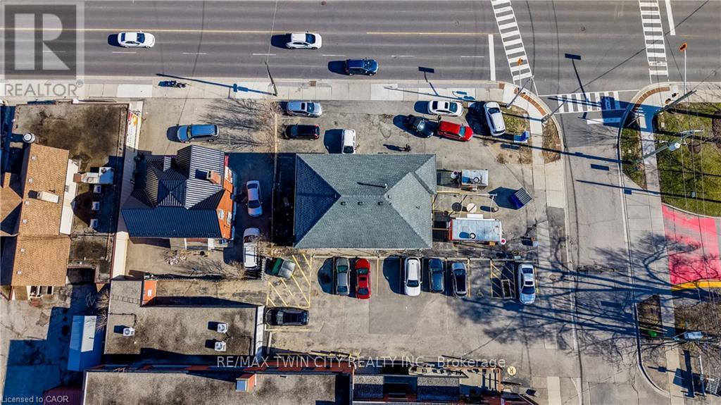 150 Victoria Street N, Kitchener, Ontario  N2H 5C6 - Photo 4 - X13004090