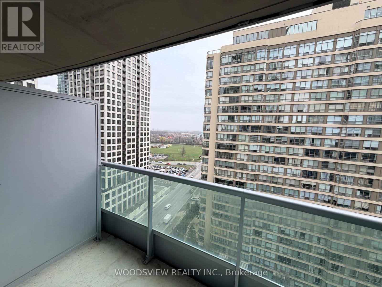 1605 - 33 Elm Drive, Mississauga, Ontario  L5B 4M2 - Photo 23 - W12992420