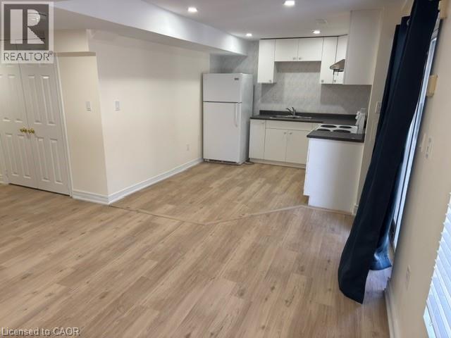 2415 Bankside Drive Unit# Basement, Mississauga, Ontario  L5M 6E6 - Photo 9 - 40821281