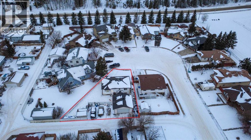 128 10 Avenue NE, Sundre, Alberta  T0M 1X0 - Photo 5 - A2277995