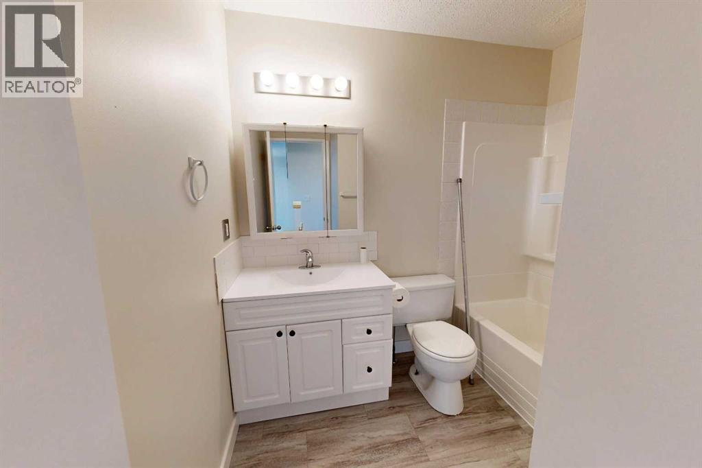 206, 4714a 49 Street, Stettler, Alberta T0C 2L2 - Photo 15 - A2275987