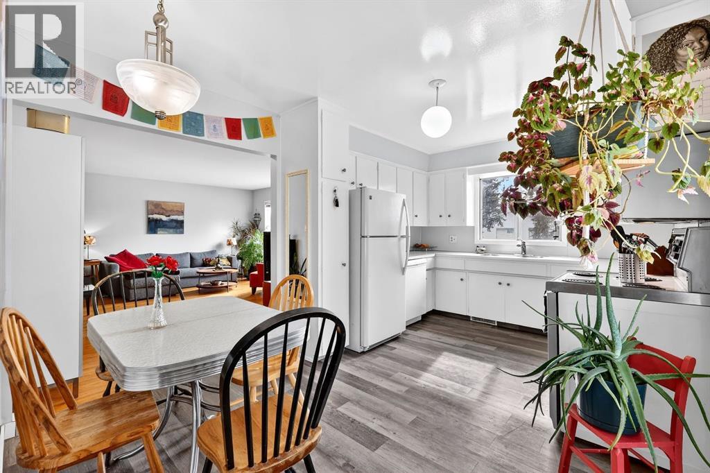 3707 Glenbrook Drive Sw, Calgary, Alberta  T3E 4L8 - Photo 8 - A2293969