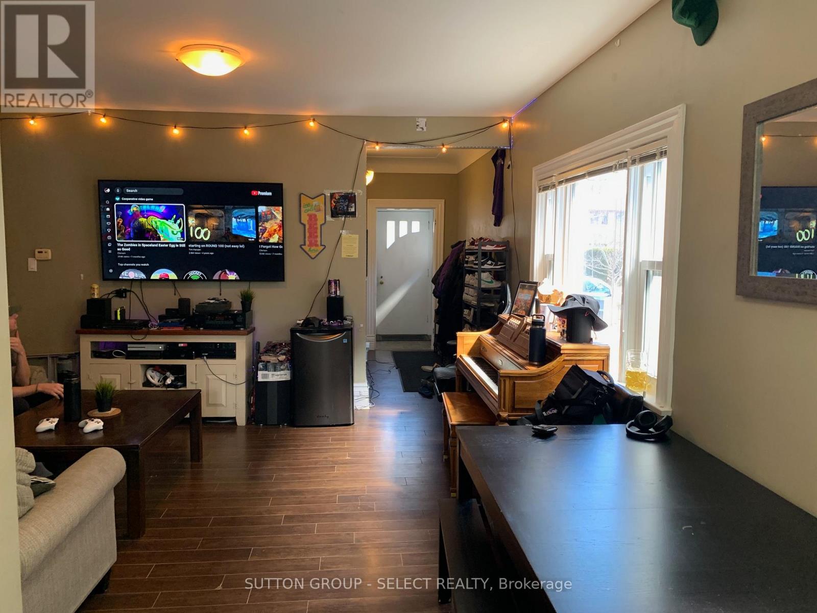 7 Summit Avenue, London North, Ontario  N6H 2G5 - Photo 2 - X13004124