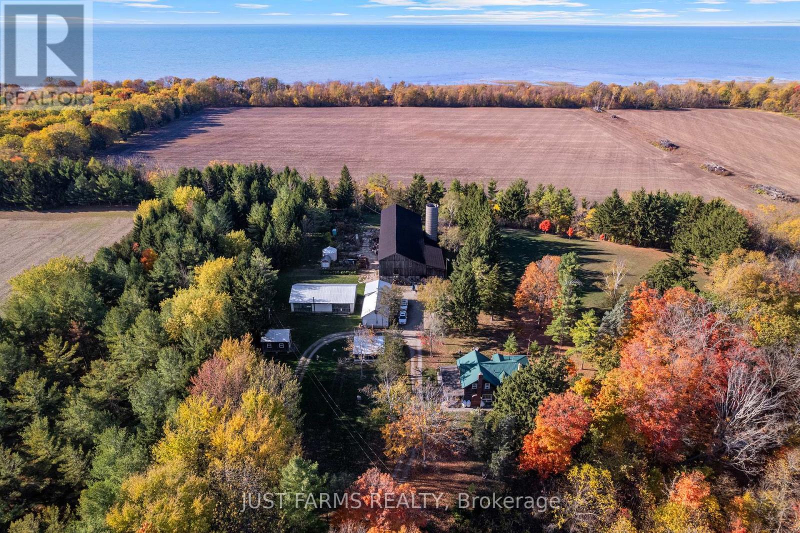 6646 Lakeshore Road, Lambton Shores, Ontario  N0N 1J7 - Photo 12 - X13004166