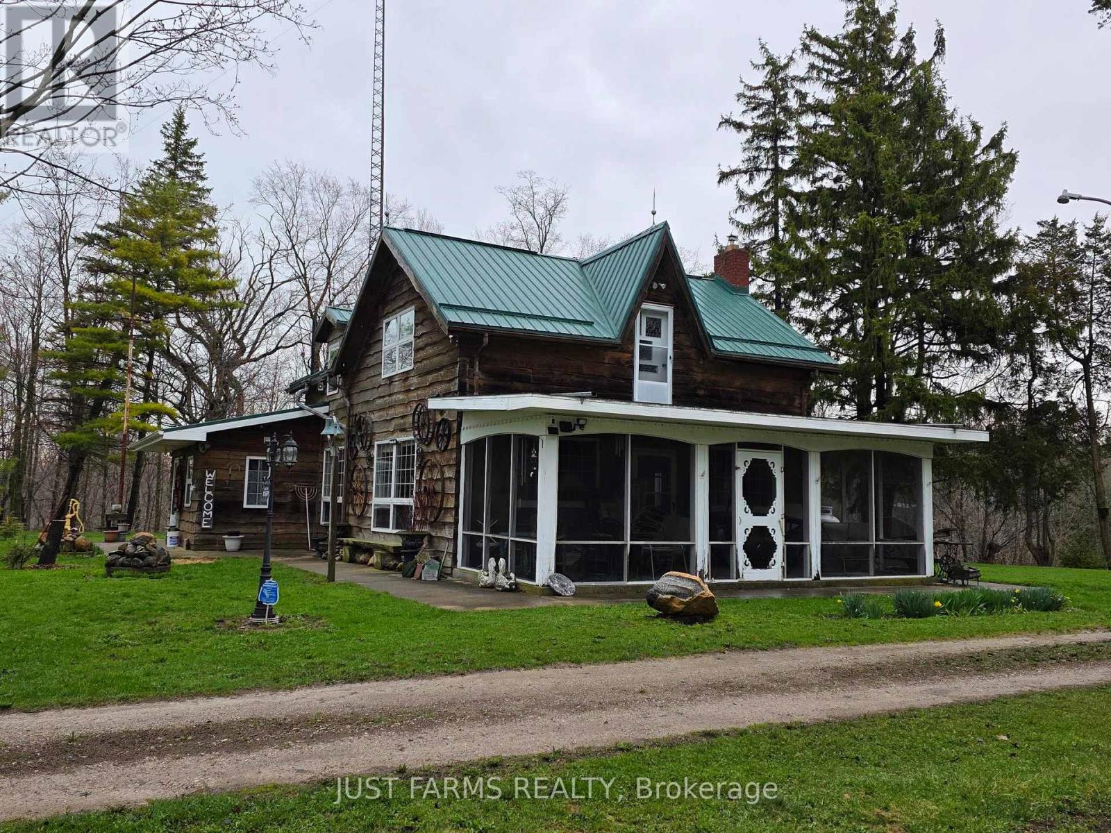 6646 Lakeshore Road, Lambton Shores, Ontario  N0N 1J7 - Photo 14 - X13004166