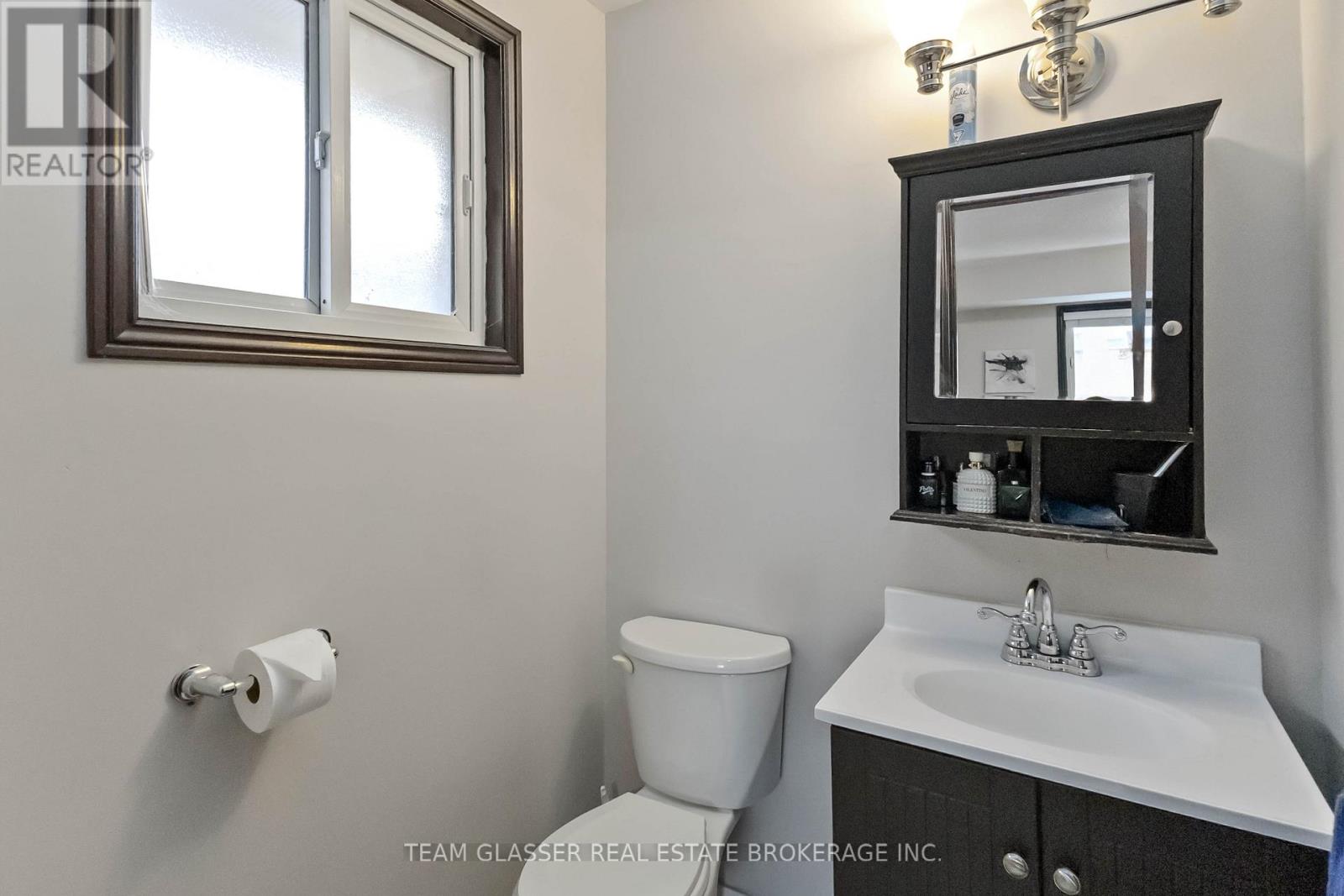 1082 Lawson Road, London North, Ontario  N6G 2X9 - Photo 18 - X13004250