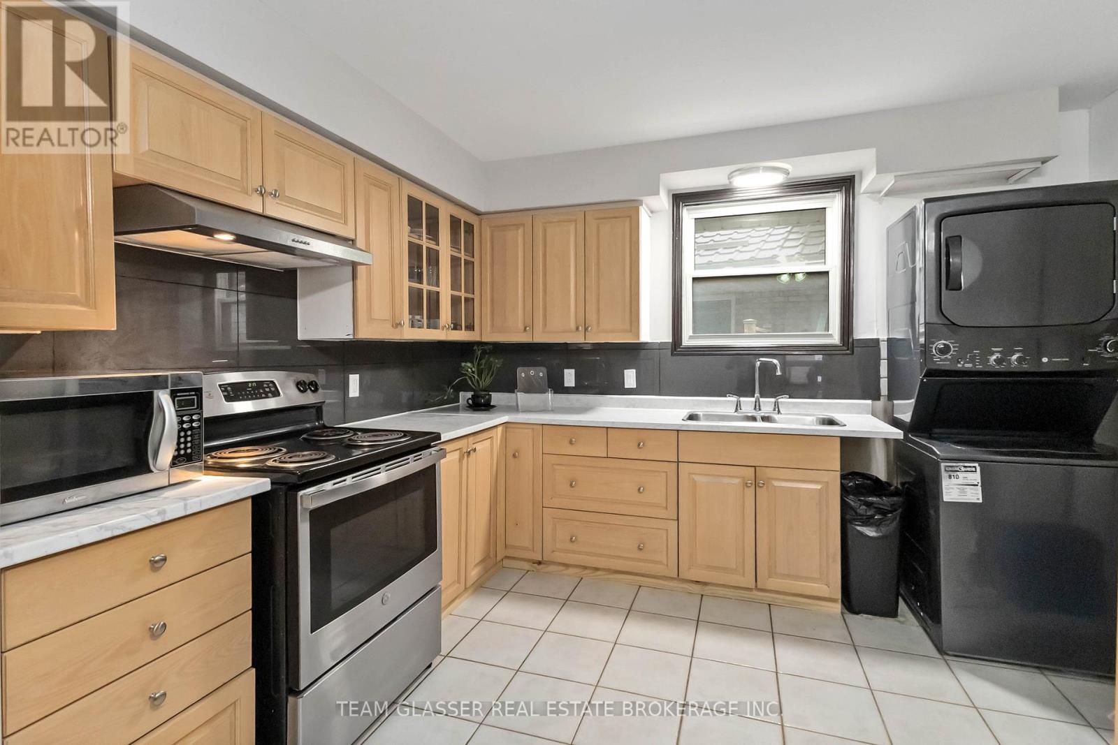 1082 Lawson Road, London North, Ontario  N6G 2X9 - Photo 9 - X13004250