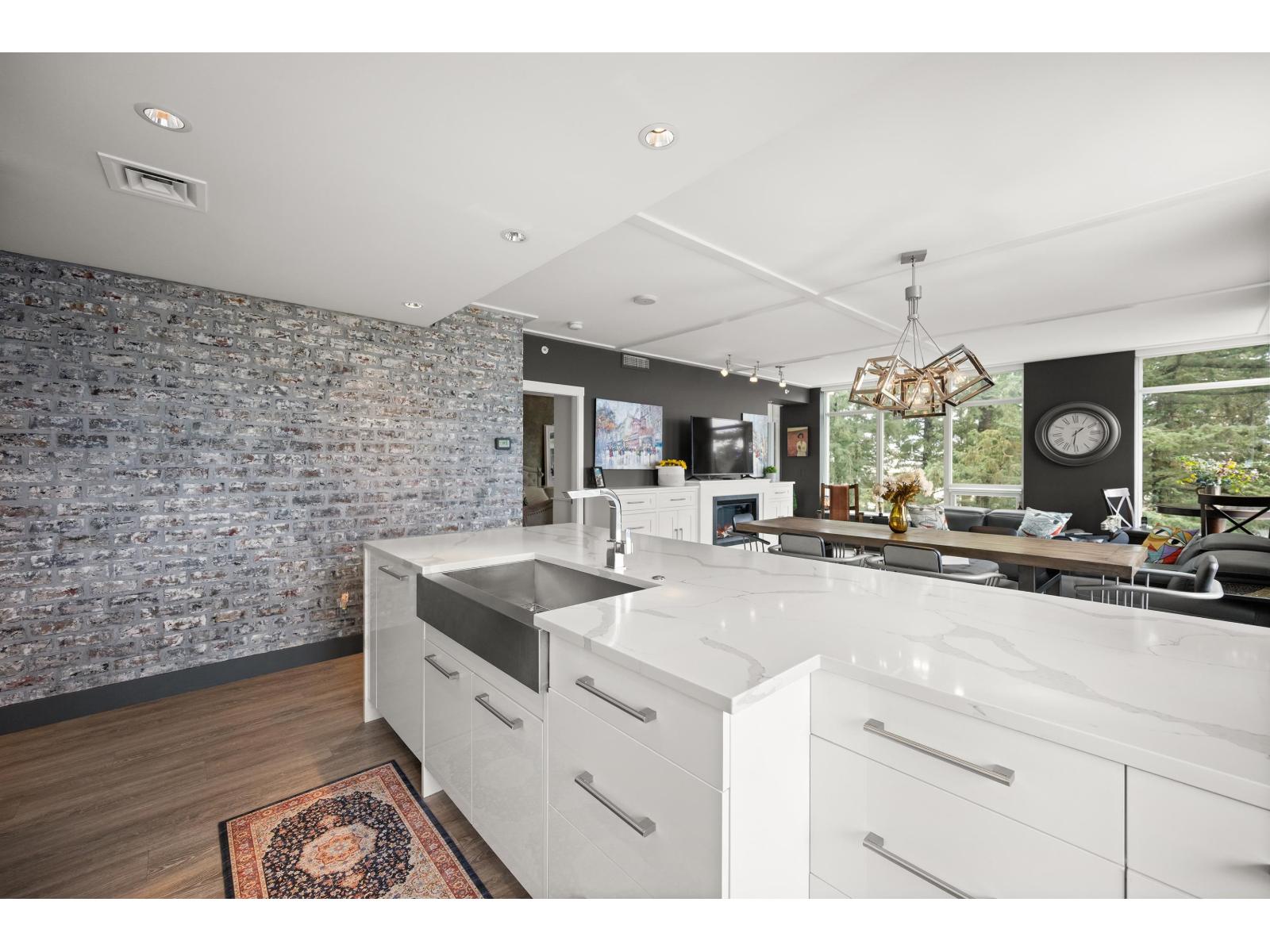 604 15152 Russell Avenue, White Rock, British Columbia V4B 0A3 - Photo 6 - R3111956