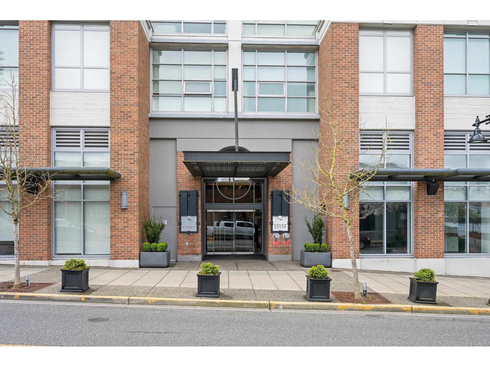 604 15152 Russell Avenue, White Rock, British Columbia V4B 0A3 - Photo 3 - R3111956