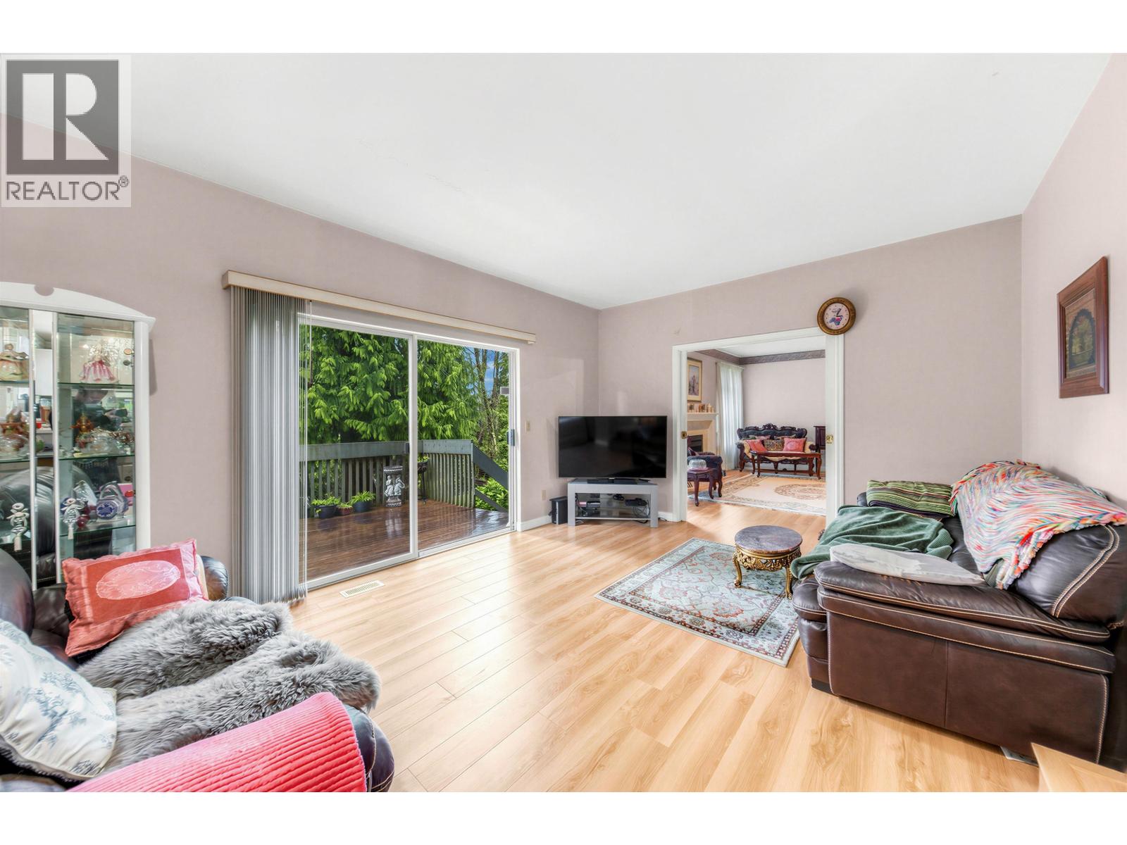 2974 Delahaye Drive, Coquitlam, British Columbia  V3B 6Z3 - Photo 4 - R3109534
