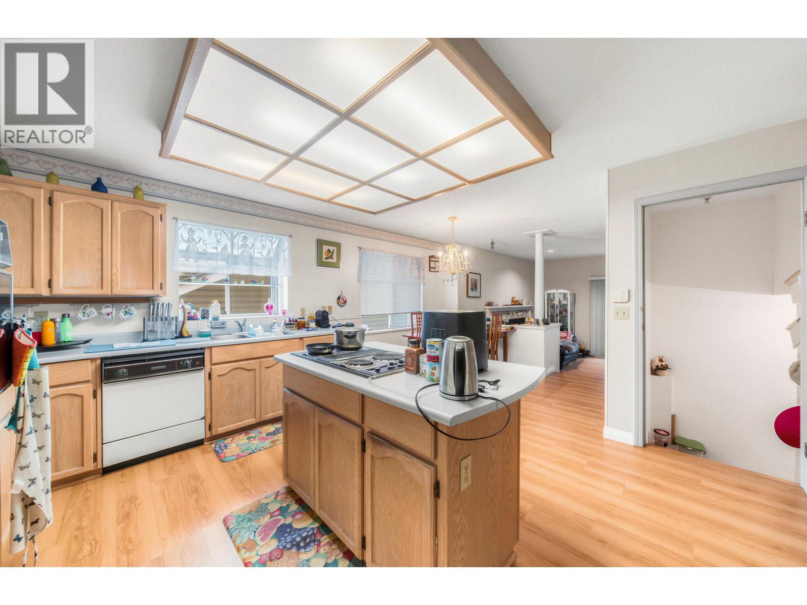 2974 Delahaye Drive, Coquitlam, British Columbia  V3B 6Z3 - Photo 8 - R3109534