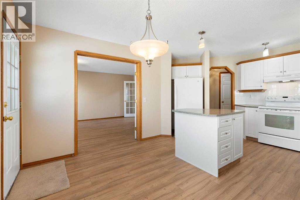 205 Scotia Point NW, Calgary, Alberta  T3L 2B1 - Photo 12 - A2301193