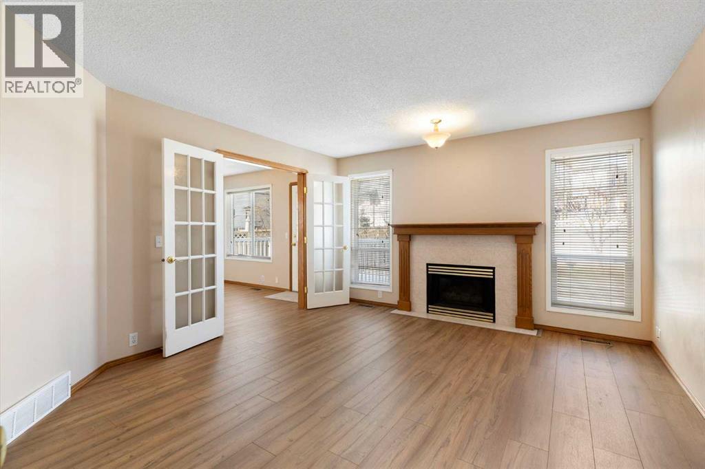 205 Scotia Point NW, Calgary, Alberta  T3L 2B1 - Photo 4 - A2301193