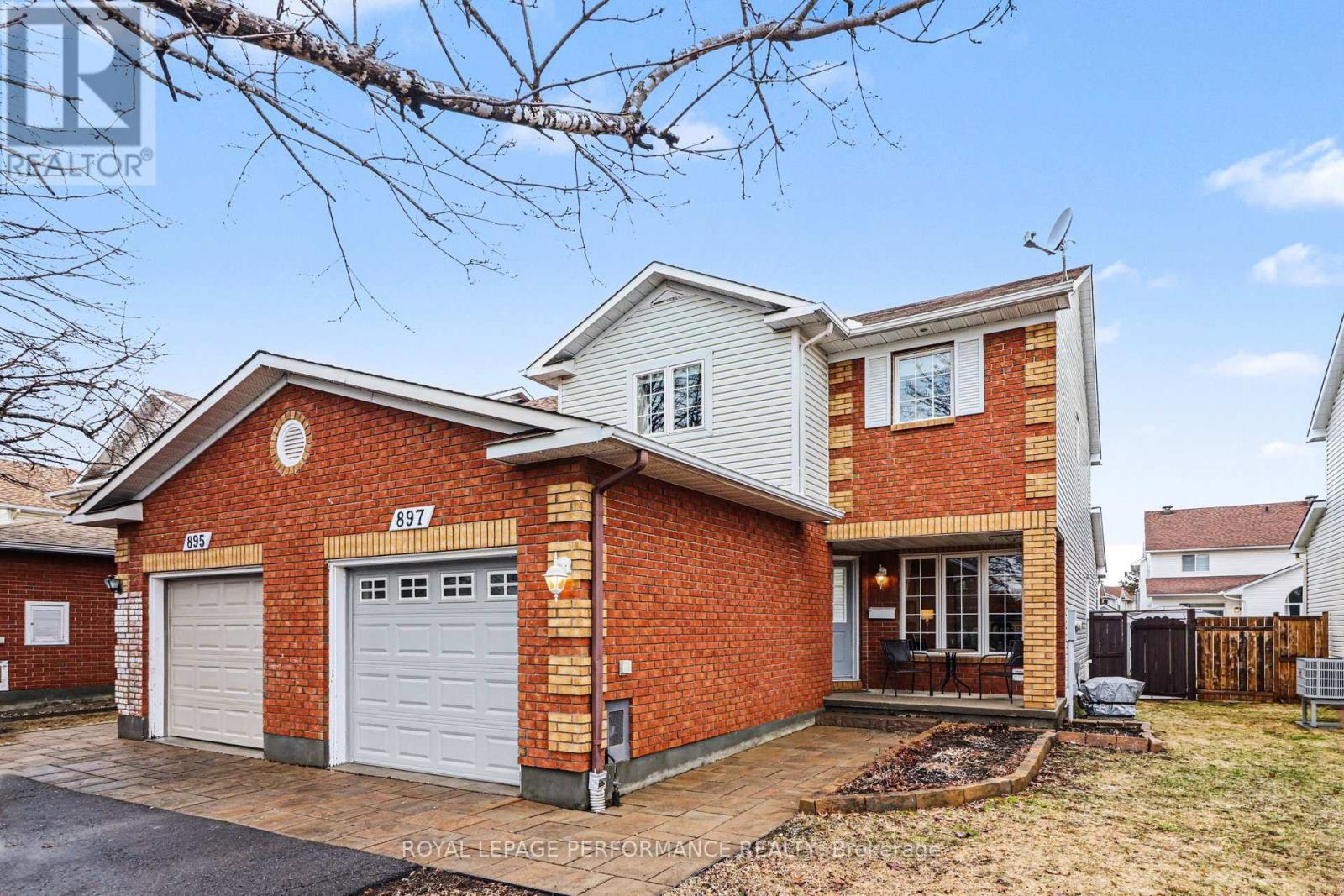 897 PARADISE CRESCENT, Ottawa, Ontario